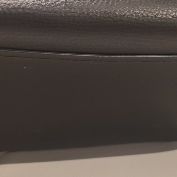 Trendy Coach large Town bucket bag in pebble leather black and gold, interior :… - Picture 3 of 8